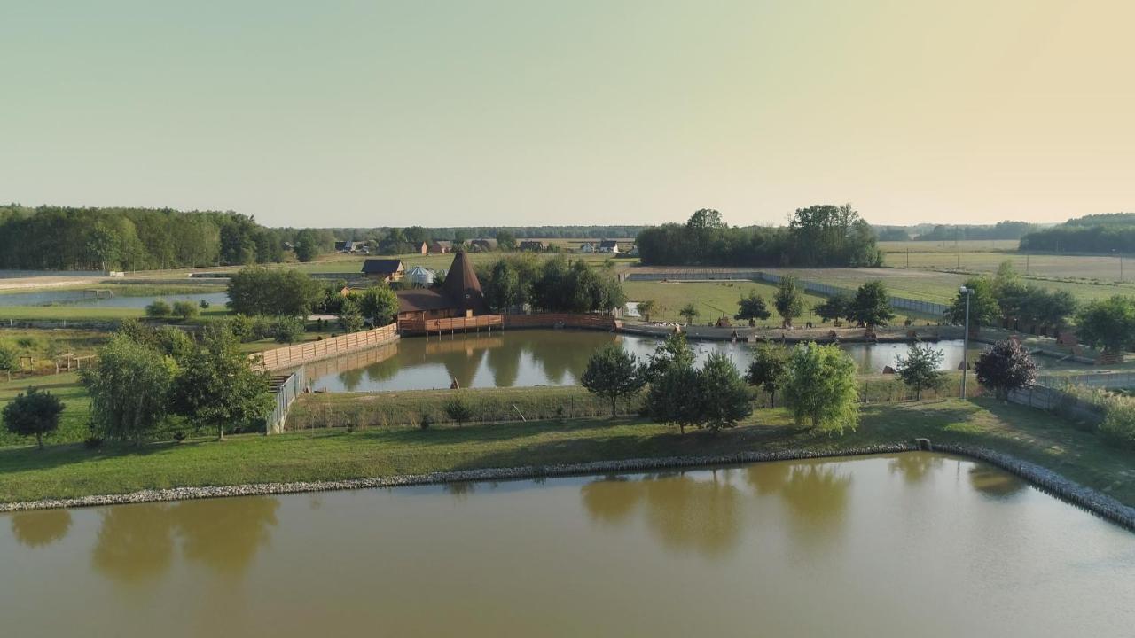 Tatarska Zagroda - Agroturystyka Dolina Baryczy Noclegi - Domek Jelonek Krosnice Buitenkant foto