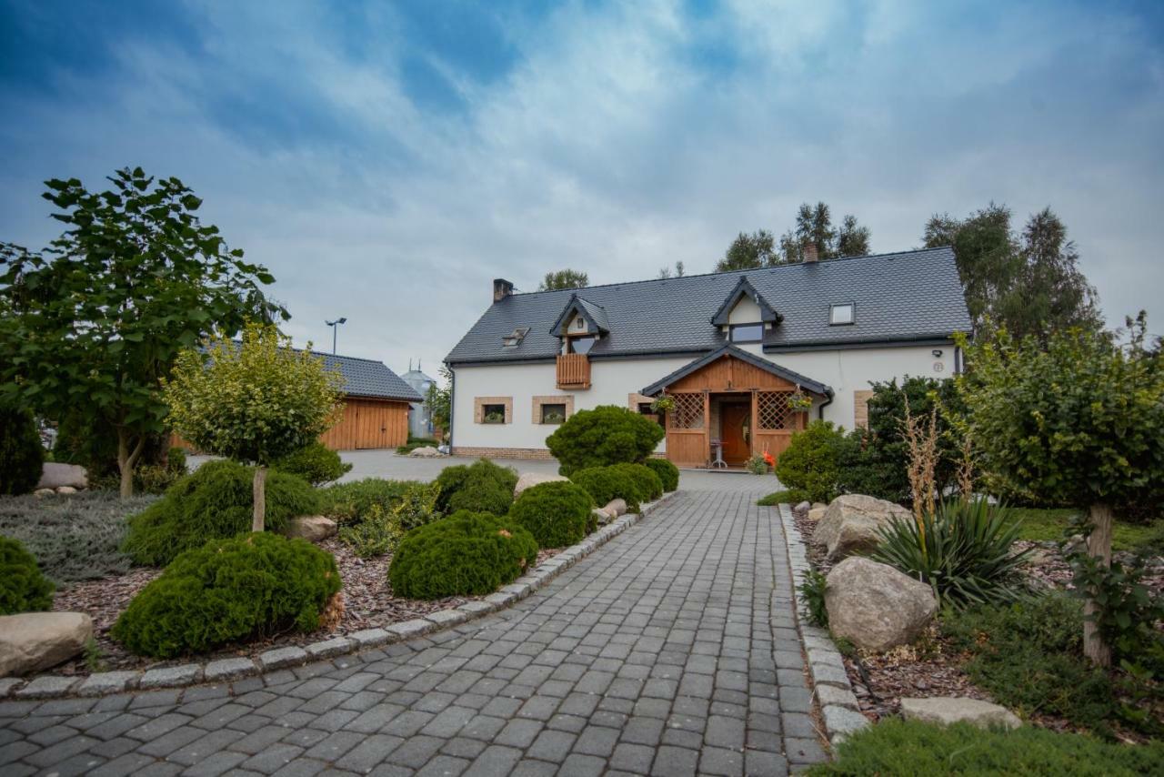 Tatarska Zagroda - Agroturystyka Dolina Baryczy Noclegi - Domek Jelonek Krosnice Buitenkant foto